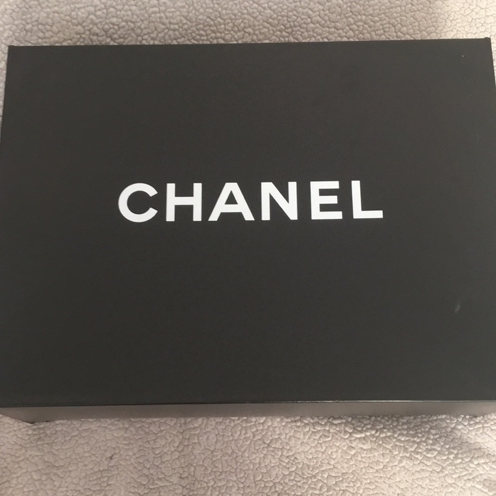 Chanel empty box